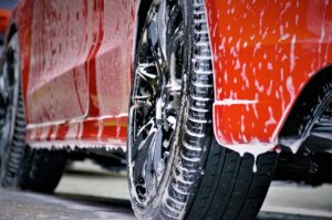 シャンプーは洗いすぎると薄毛になる？その影響と対策を解説！