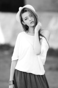 薄毛に帽子はよくないって本当？その理由と対策を解説！
